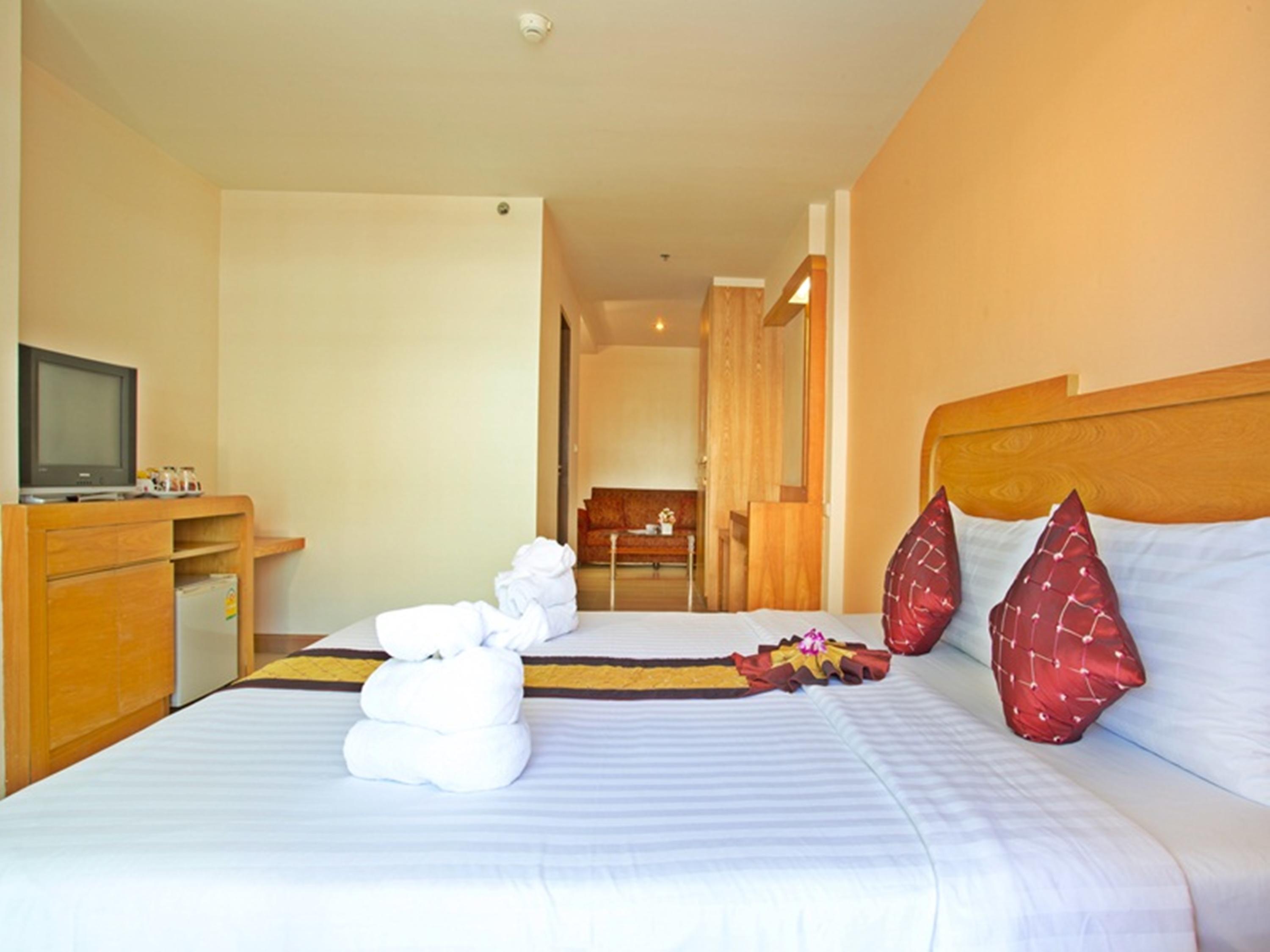Eastiny Plaza Hotel Pattaja Kültér fotó