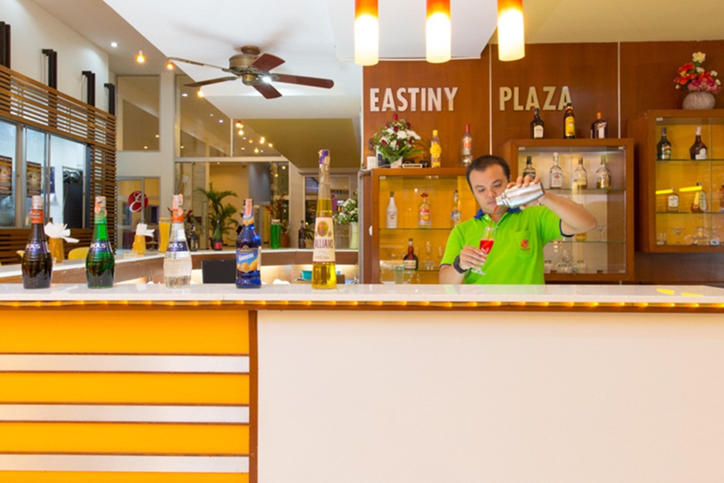Eastiny Plaza Hotel Pattaja Kültér fotó