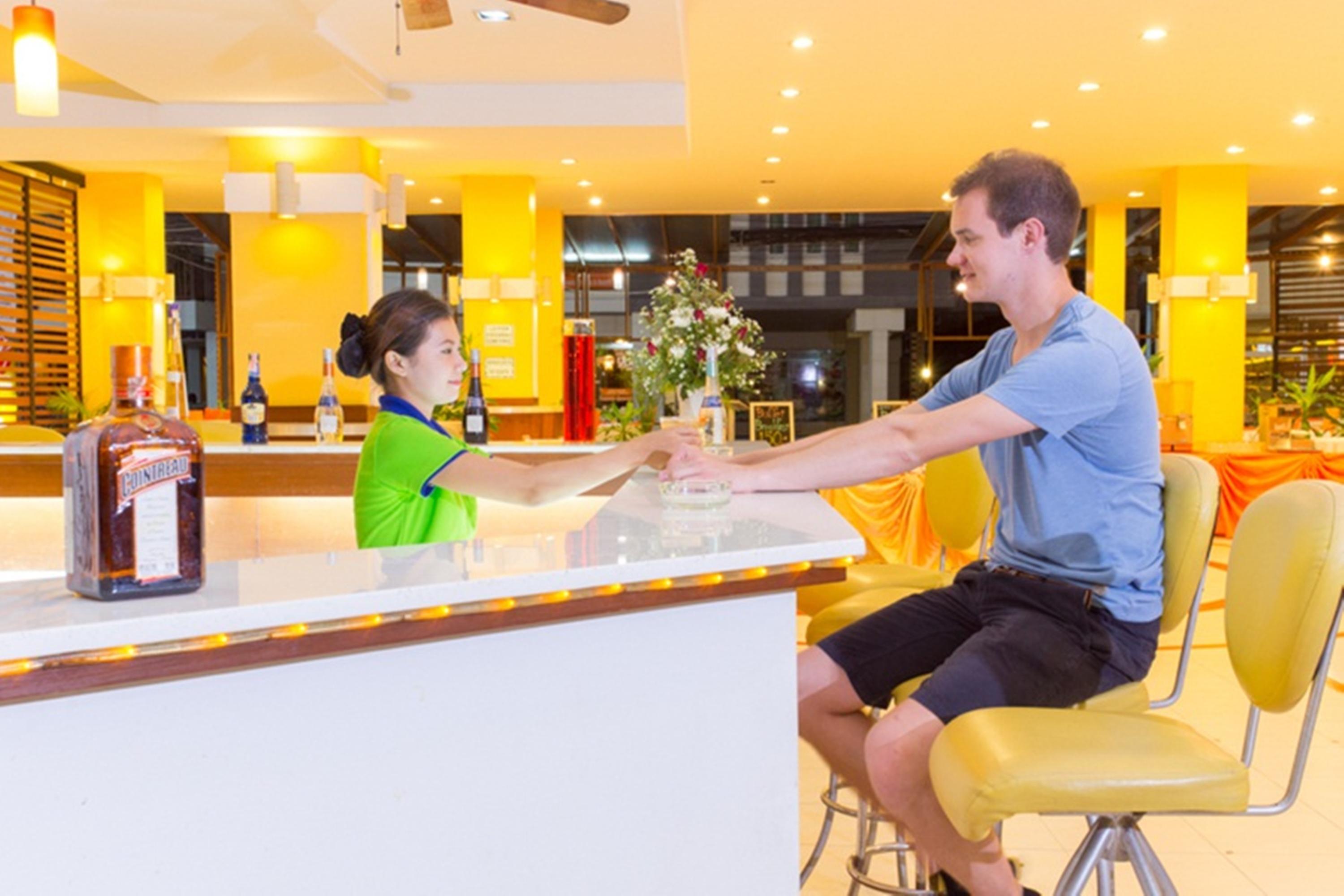 Eastiny Plaza Hotel Pattaja Kültér fotó