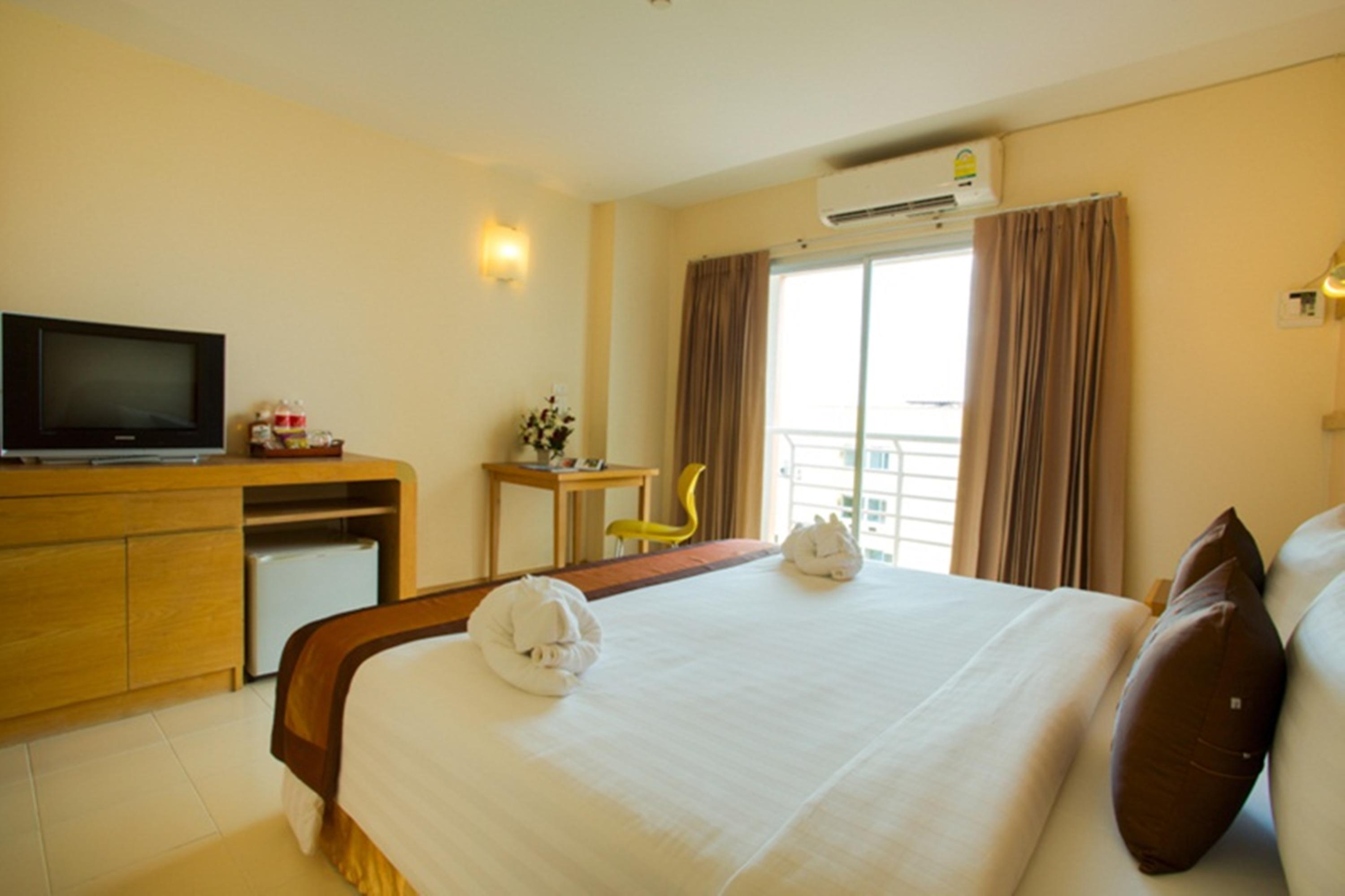 Eastiny Plaza Hotel Pattaja Kültér fotó
