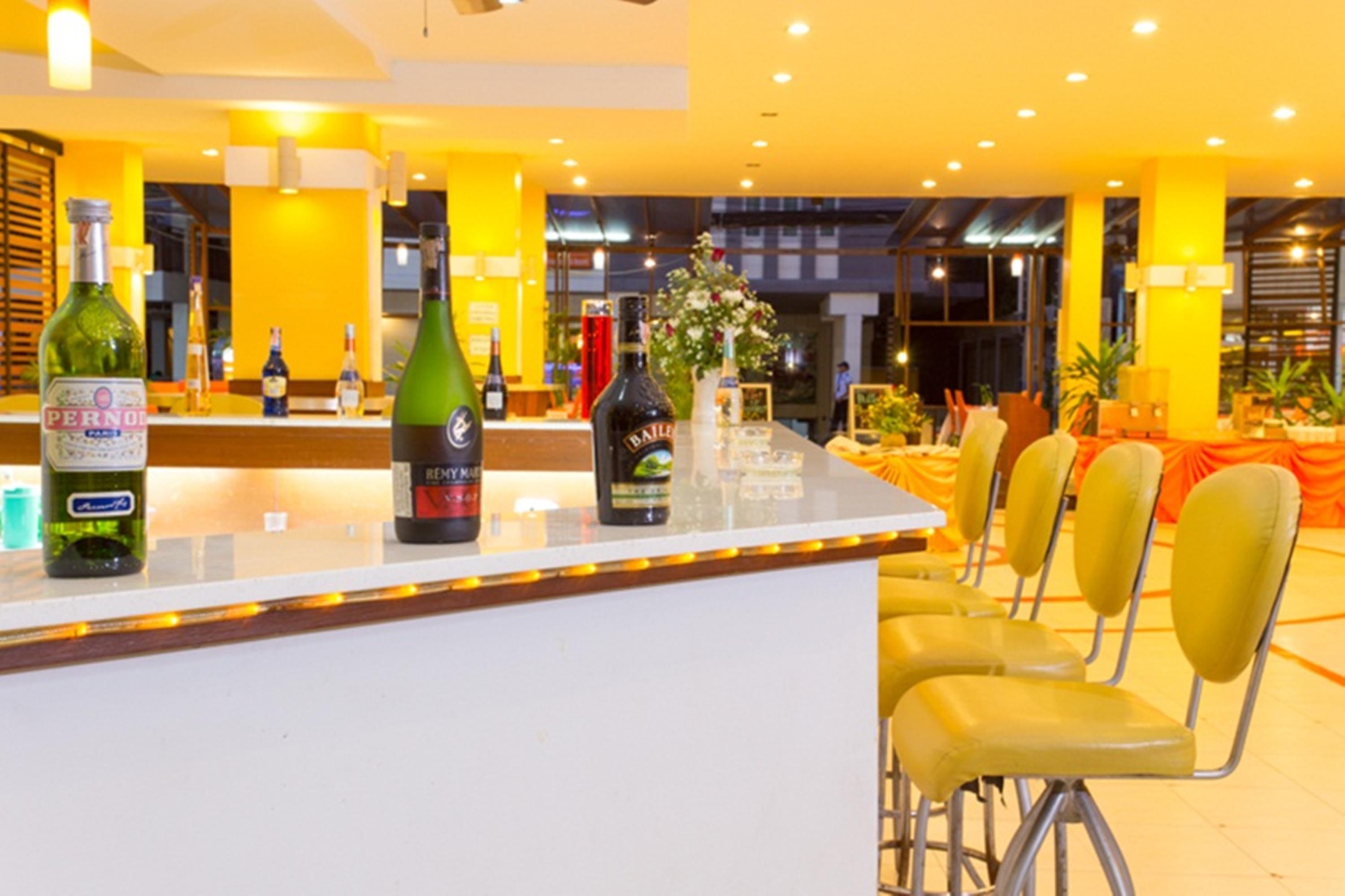 Eastiny Plaza Hotel Pattaja Kültér fotó