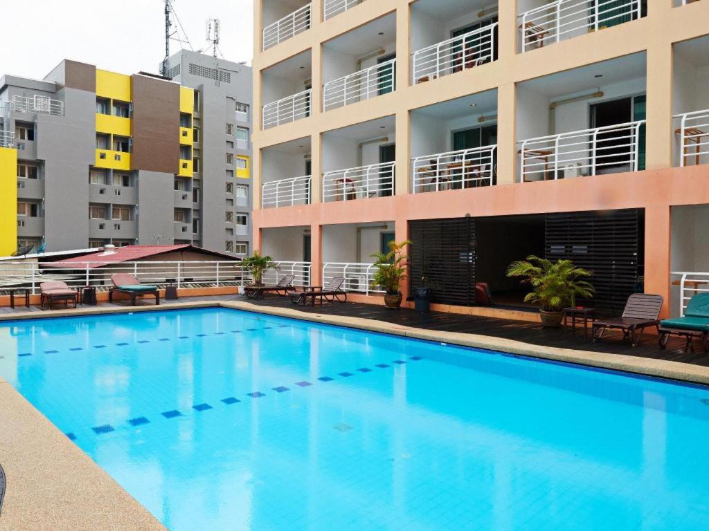 Eastiny Plaza Hotel Pattaja Kültér fotó