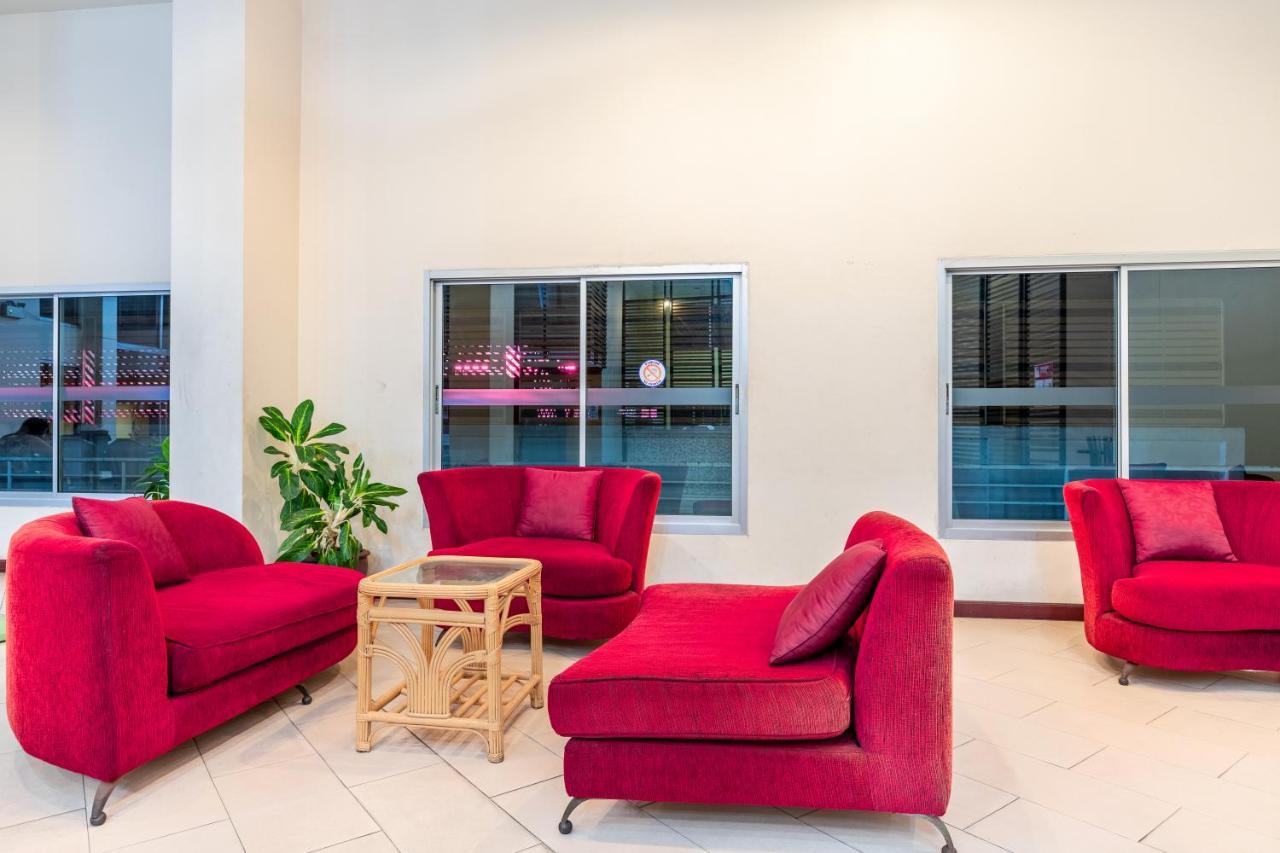 Eastiny Plaza Hotel Pattaja Kültér fotó